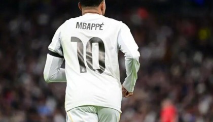 足球彩票-姆巴佩伤愈随皇马出征欧冠次回合，或替补登场|基利安·姆巴佩|曼城|西班牙超级杯|皇家马德里|巴塞罗那_新浪体育_新浪新闻